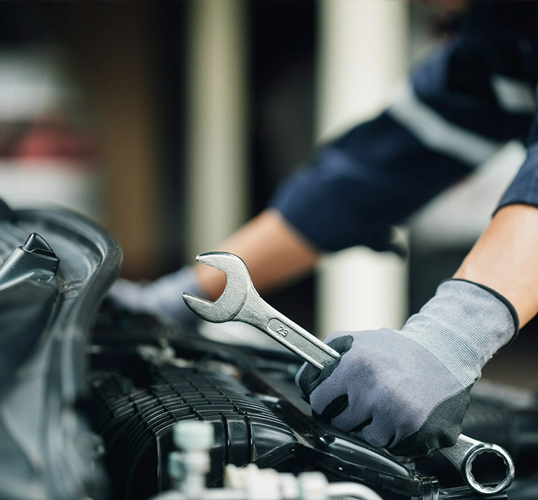 firmowa ciężarówka